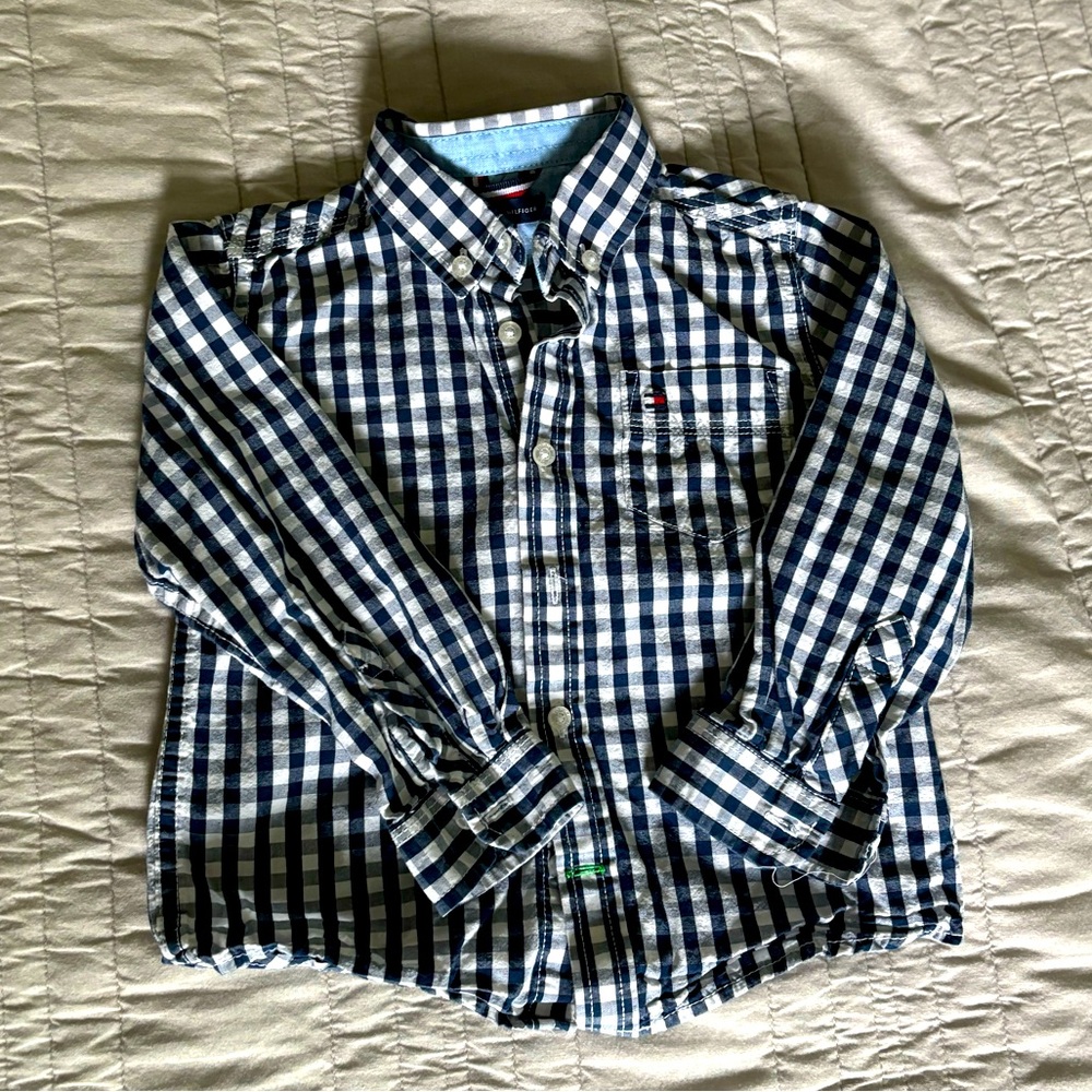 Tommy Hilfiger button down shirt - Size 3T